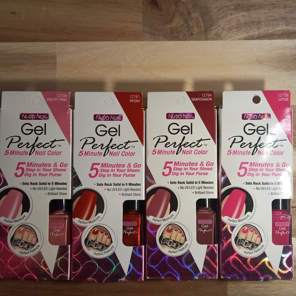 (NIB) Set of 4 Gel Perfect 5 Minute Nail Color Lot